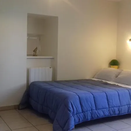 Le Petit St Clair Apartment