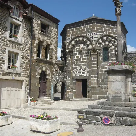 公寓 Le Petit St Clair Le Puy-en-Velay